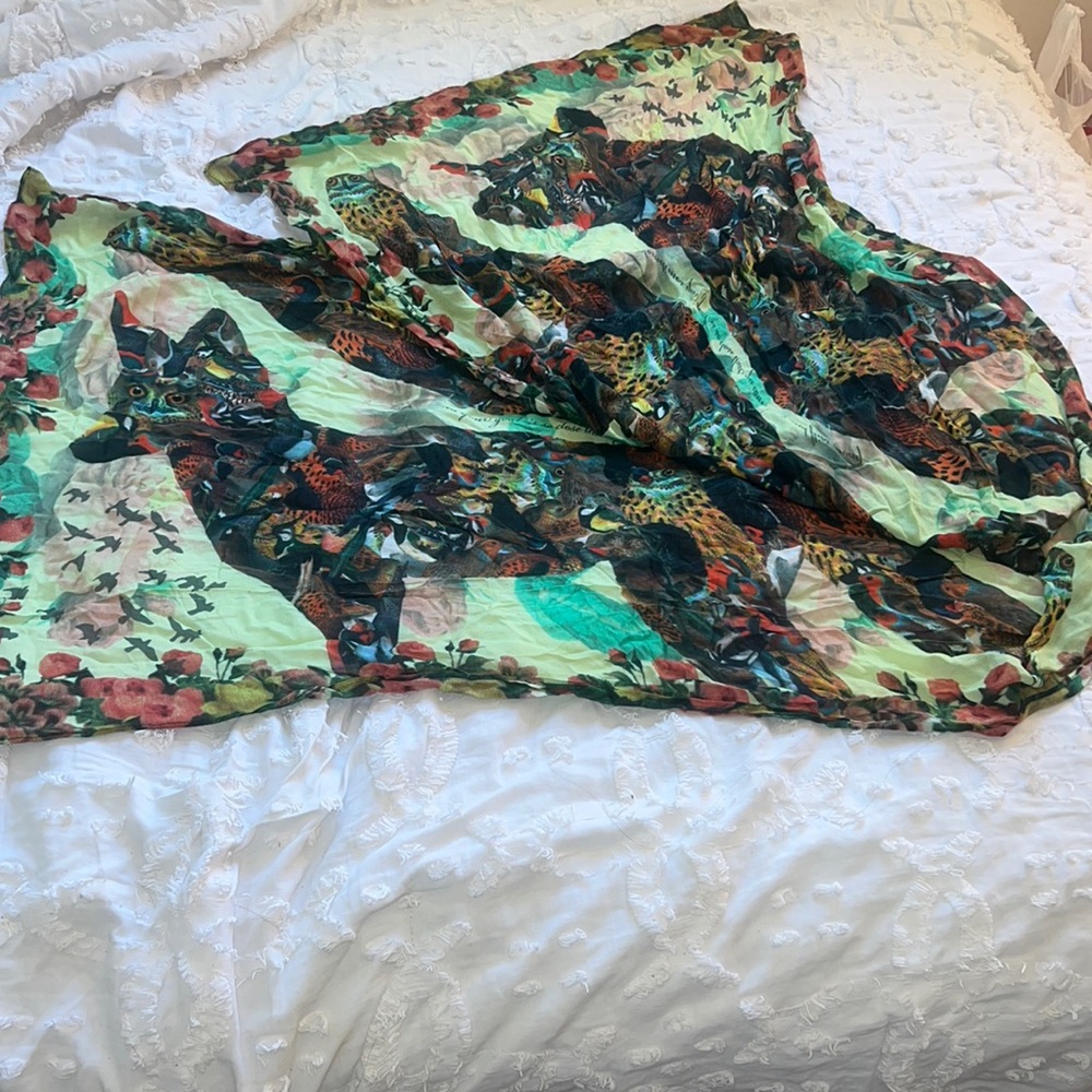 Front Row scarf blind fox